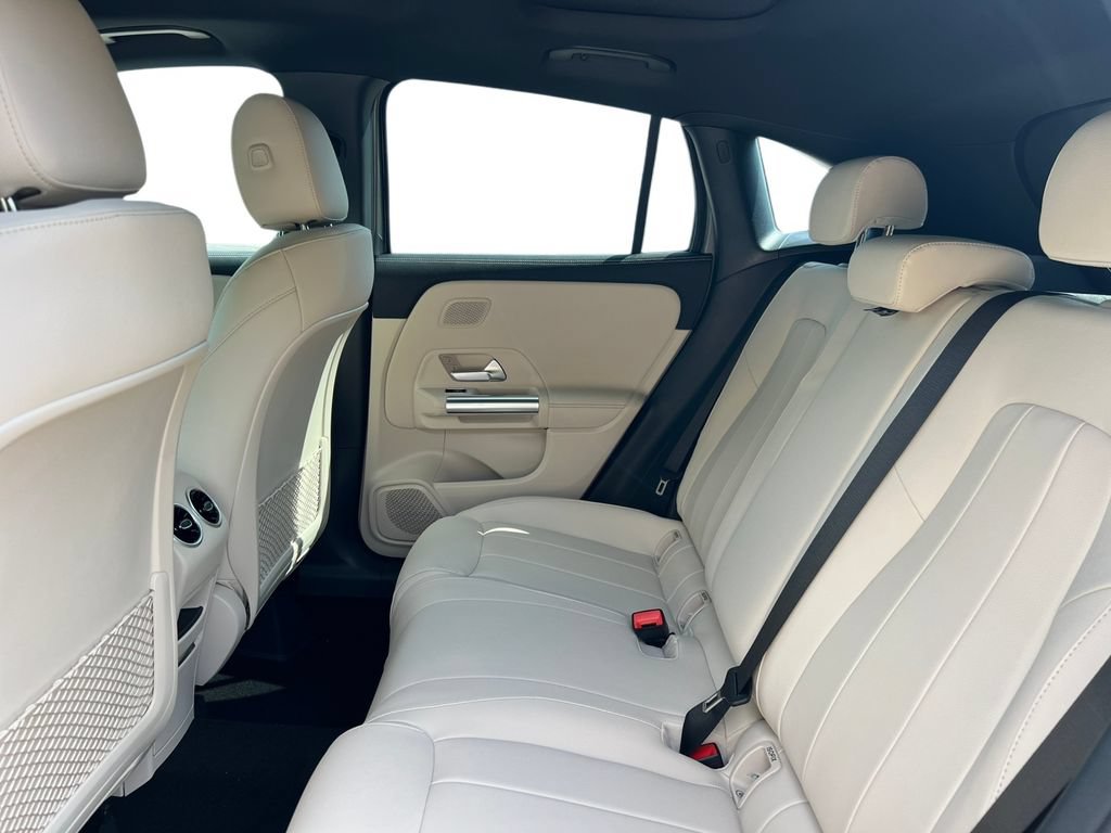 New 2026 Mercedes-Benz GLA 250 4MATIC image 7