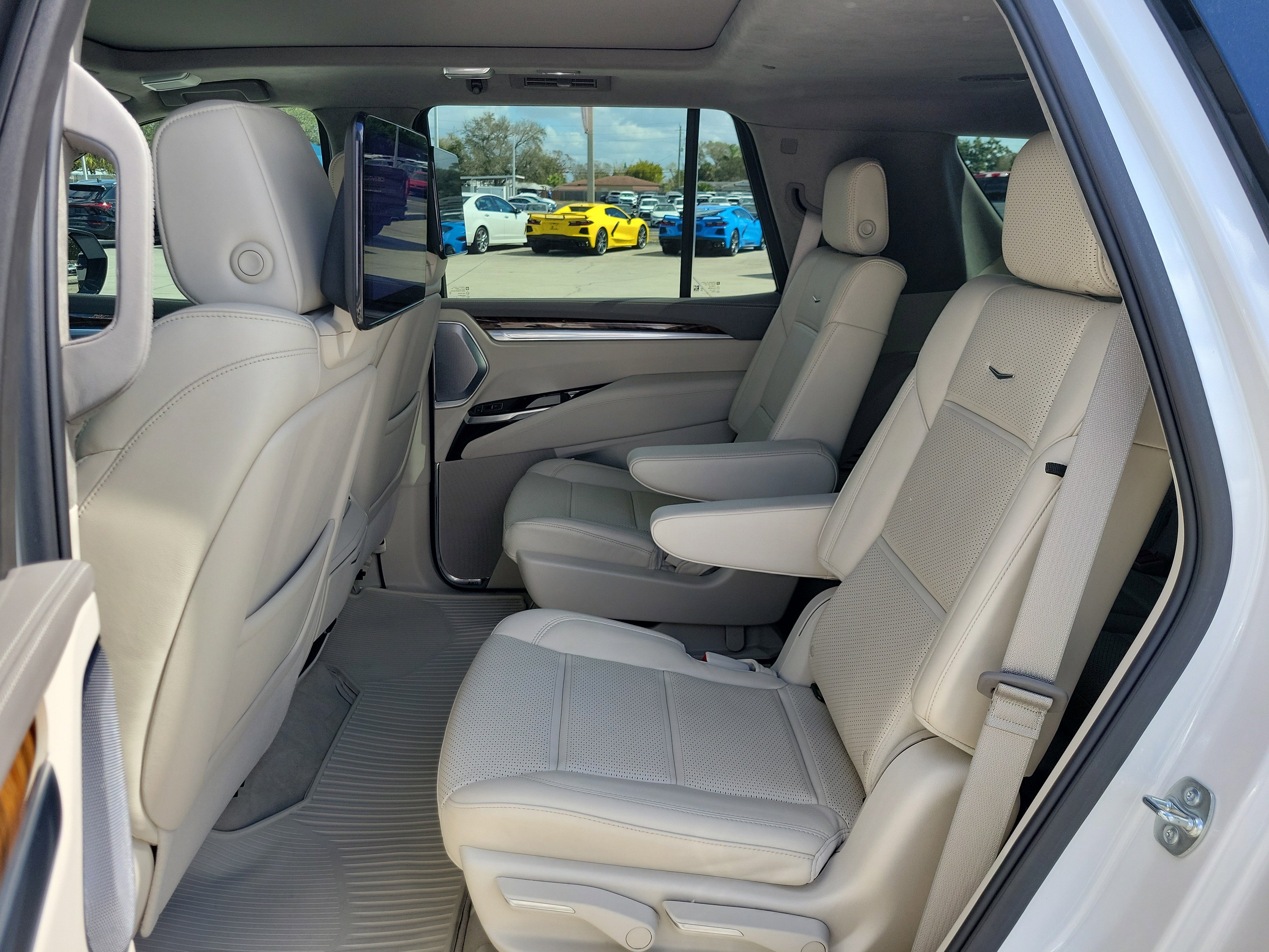 Certified 2025 Cadillac Escalade Sport Platinum image 19