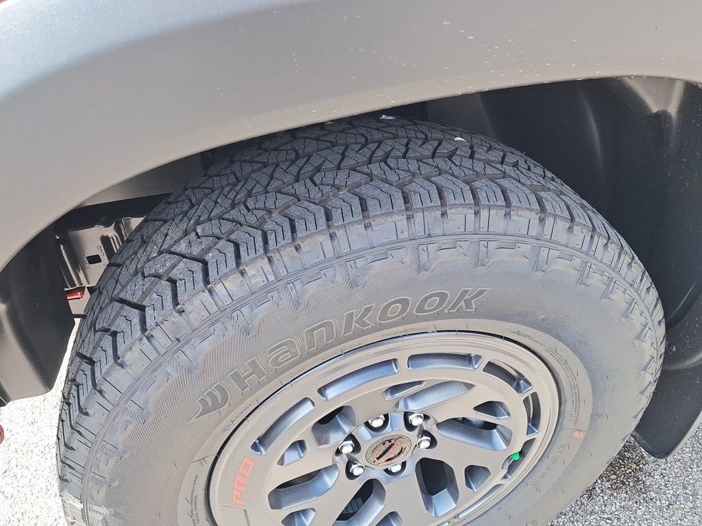 New 2025 Nissan Frontier PRO-4X image 29