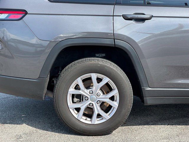 Used 2022 Jeep Grand Cherokee L Limited AWD/4WD image 9