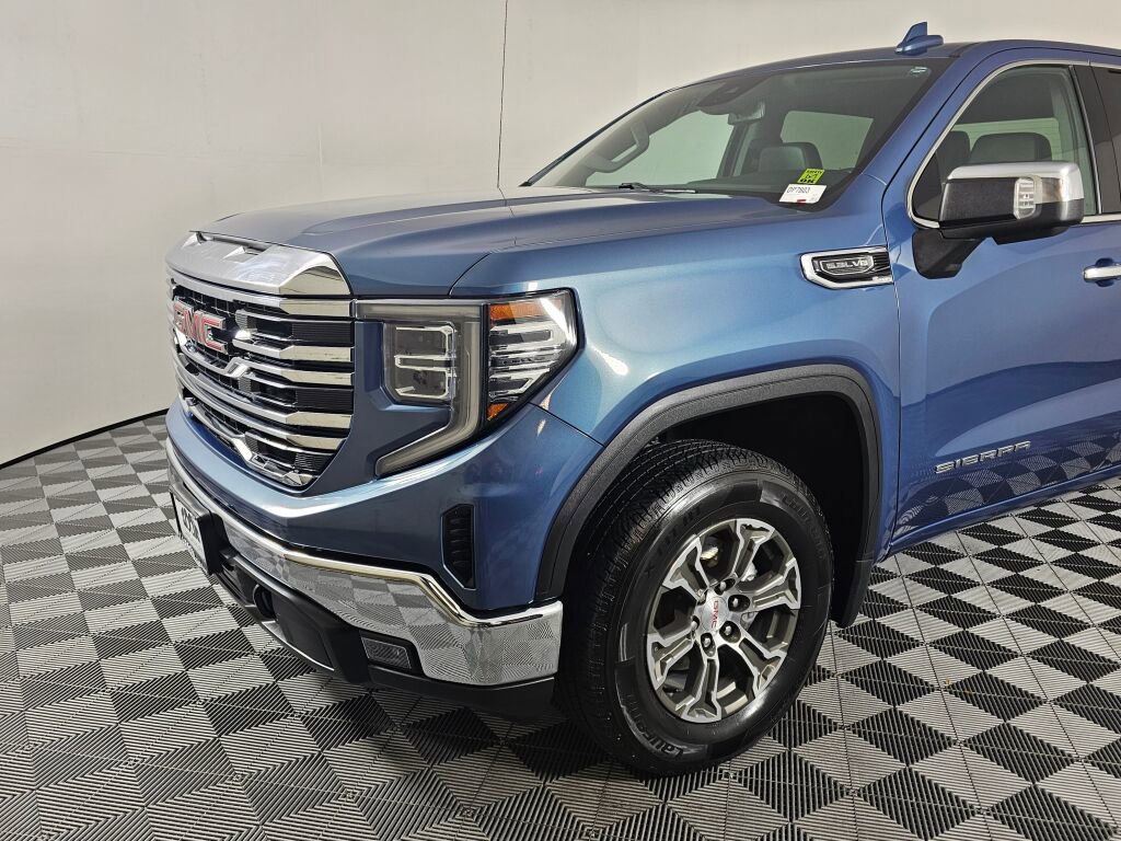 Used 2024 GMC Sierra 1500 SLT image 11