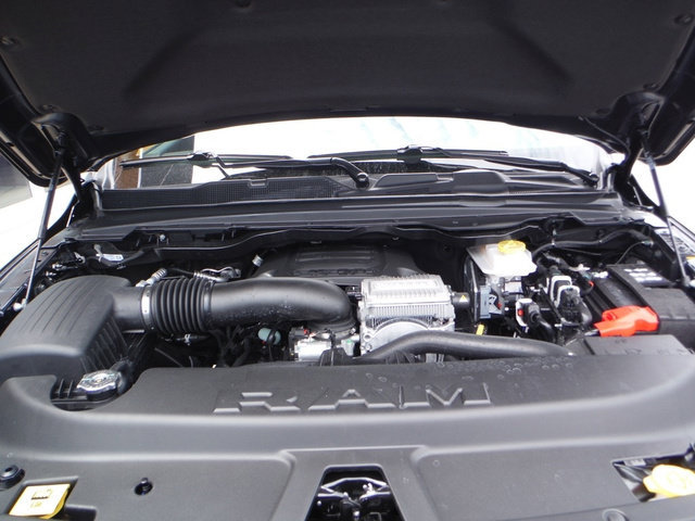 New 2027 RAM 1500 4x4 Crew Cab image 11