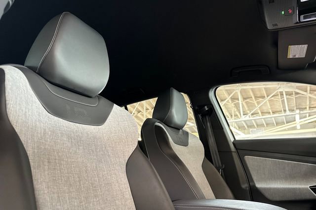 Certified 2023 Volkswagen ID.4 2WD image 21