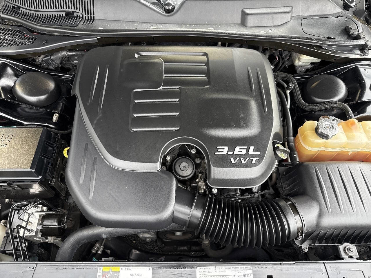 Used 2013 Dodge Challenger SXT w/ Sound Group RWD image 14