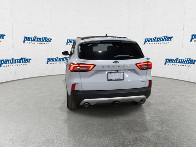 New 2025 Ford Escape SE w/ PHEV Premium Package image 10