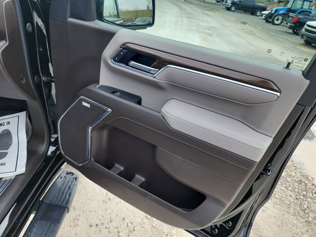 Used 2025 Chevrolet Silverado 1500 LT Trail Boss w/ Convenience Package II image 12