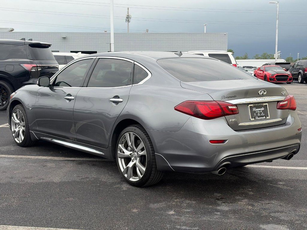 Used 2017 INFINITI Q70 L 3.7 AWD/4WD image 8
