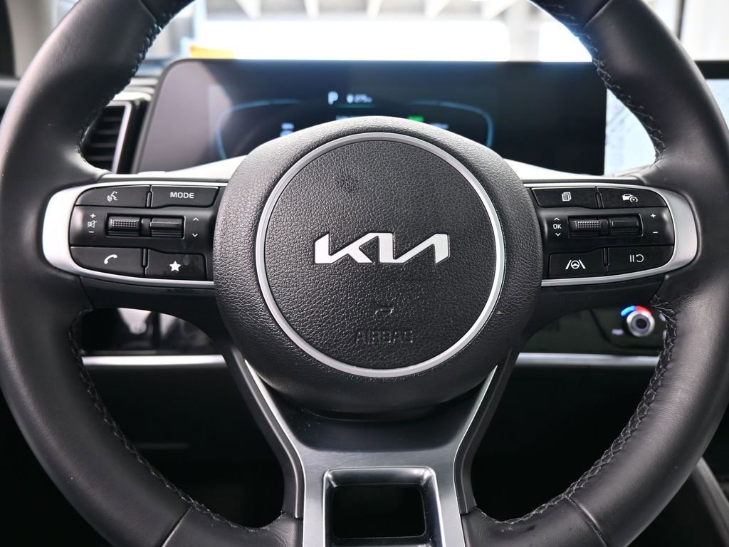 Used 2025 Kia Sportage EX w/ EX Premium Package image 26