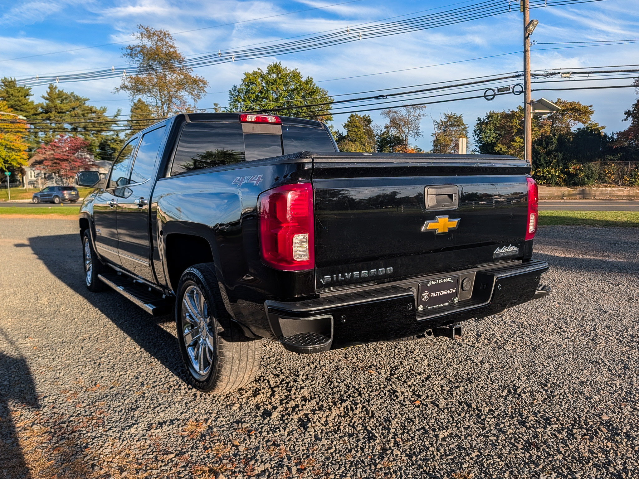 Used 2017 Chevrolet Silverado 1500 High Country AWD/4WD image 8