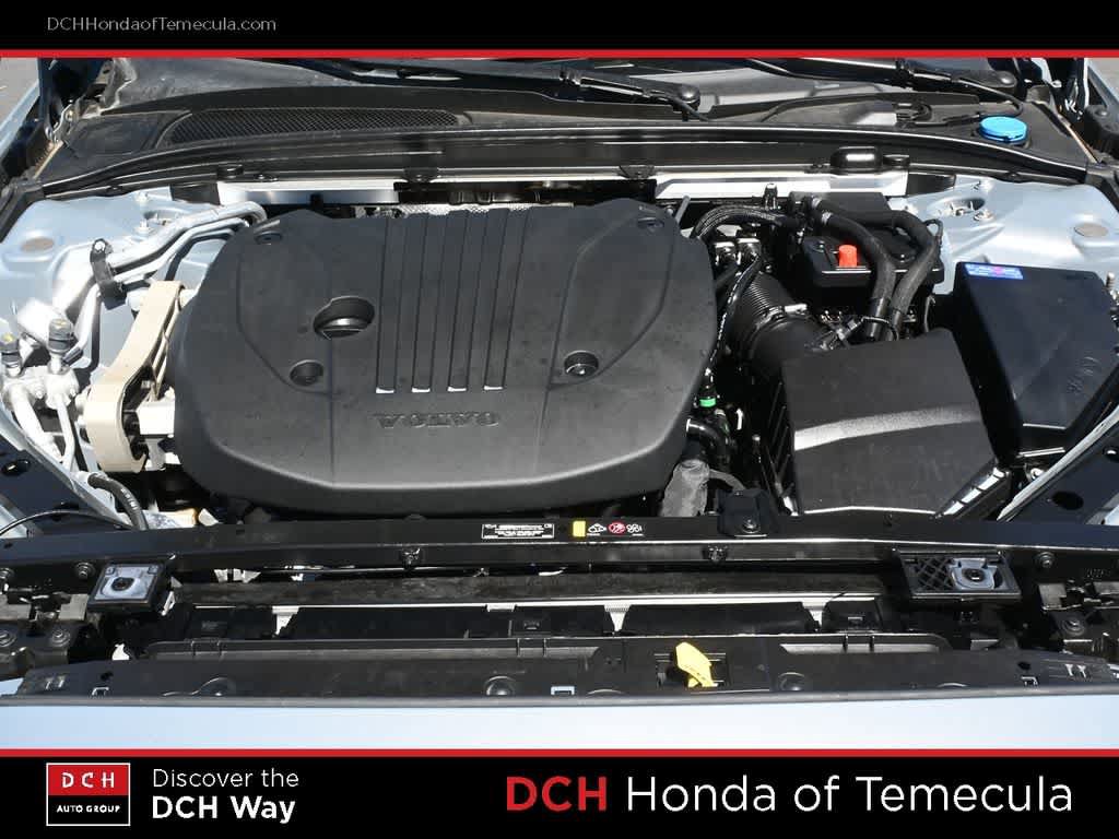 Used 2024 Volvo S60 B5 Plus AWD/4WD image 24