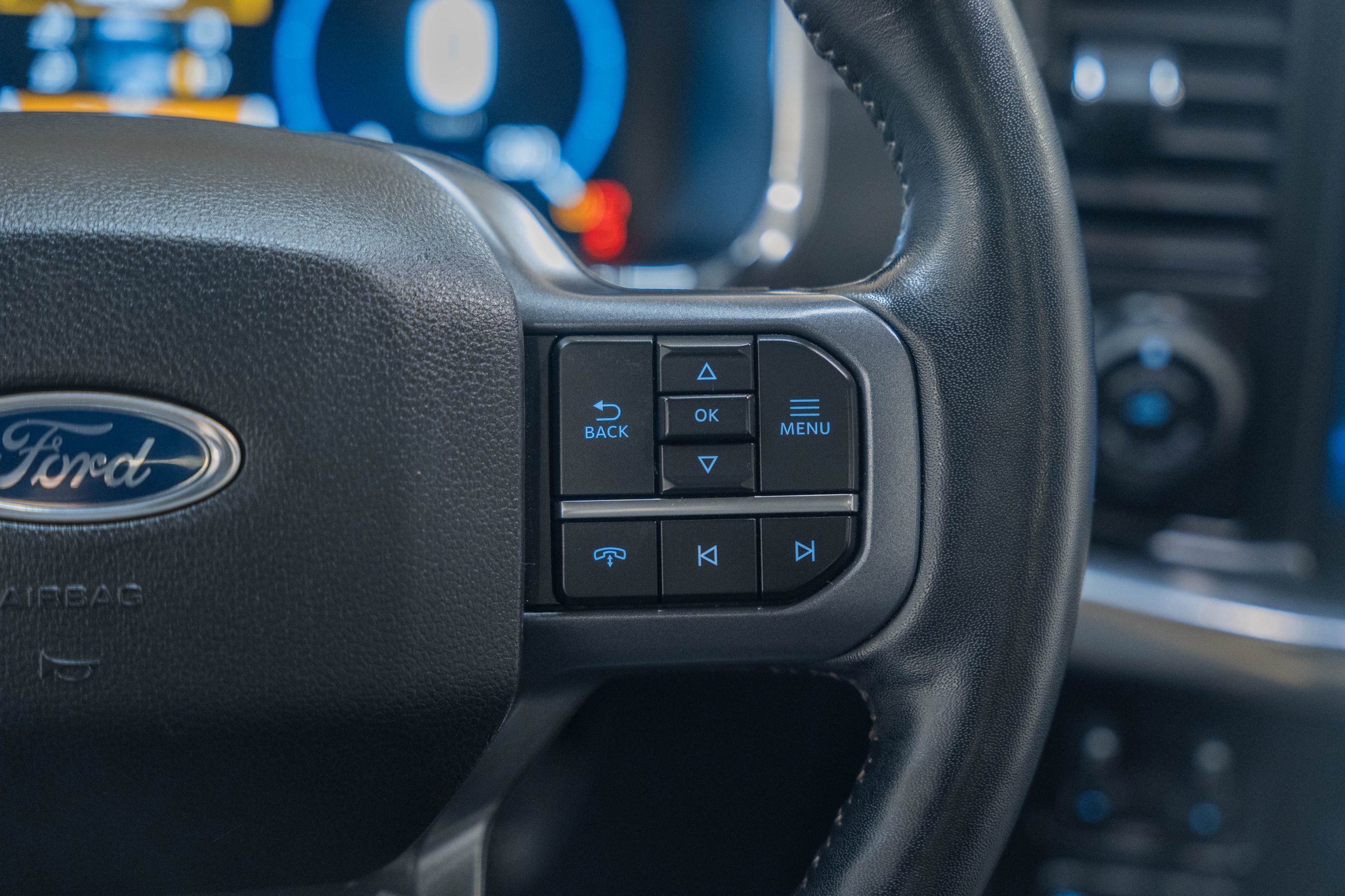 Certified 2023 Ford F150 Lariat w/ Equipment Group 502A High image 39