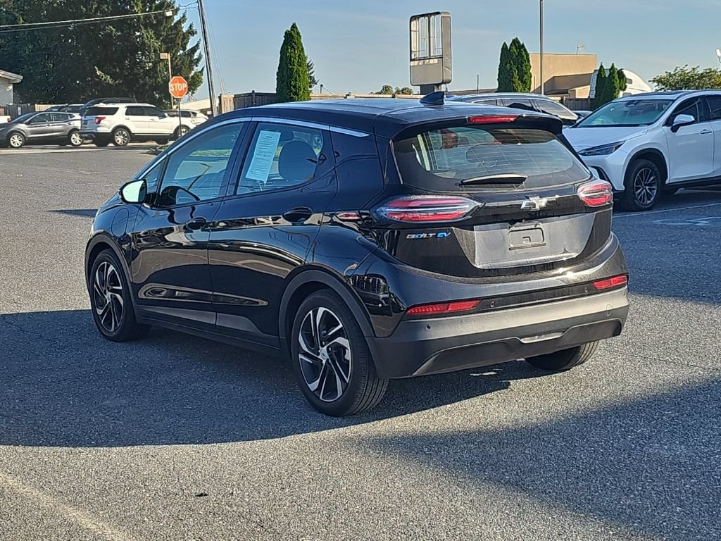 Used 2023 Chevrolet Bolt LT w/ Infotainment Package FWD image 15