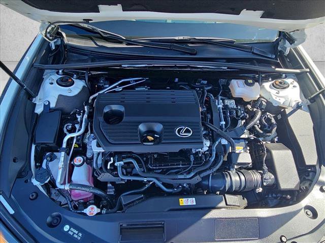 Used 2024 Lexus ES 300h w/ Luxury Package FWD image 24