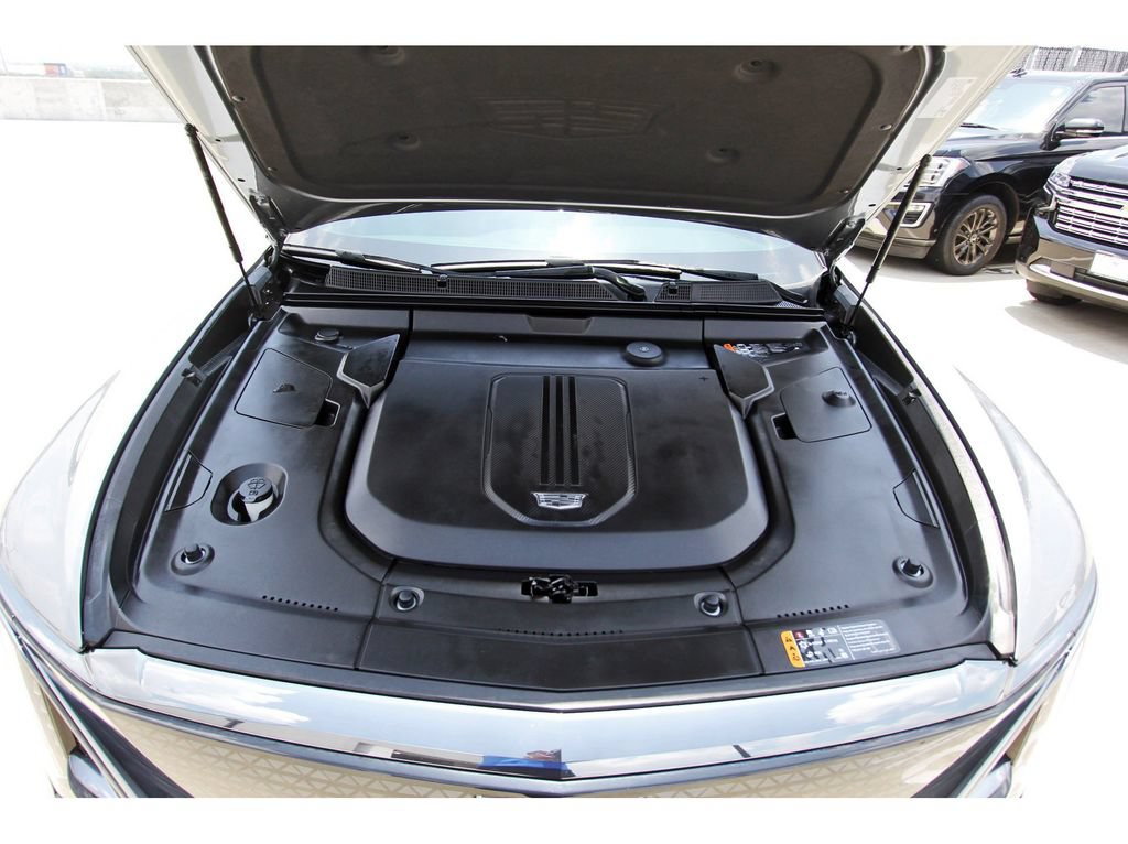 Used 2024 Cadillac Lyriq Sport w/ LPO, Floor Liner Package AWD/4WD image 32