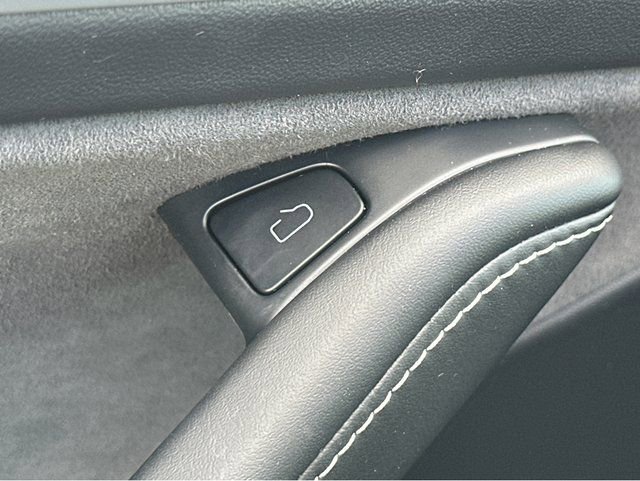 Used 2023 Tesla Model Y Long Range image 38