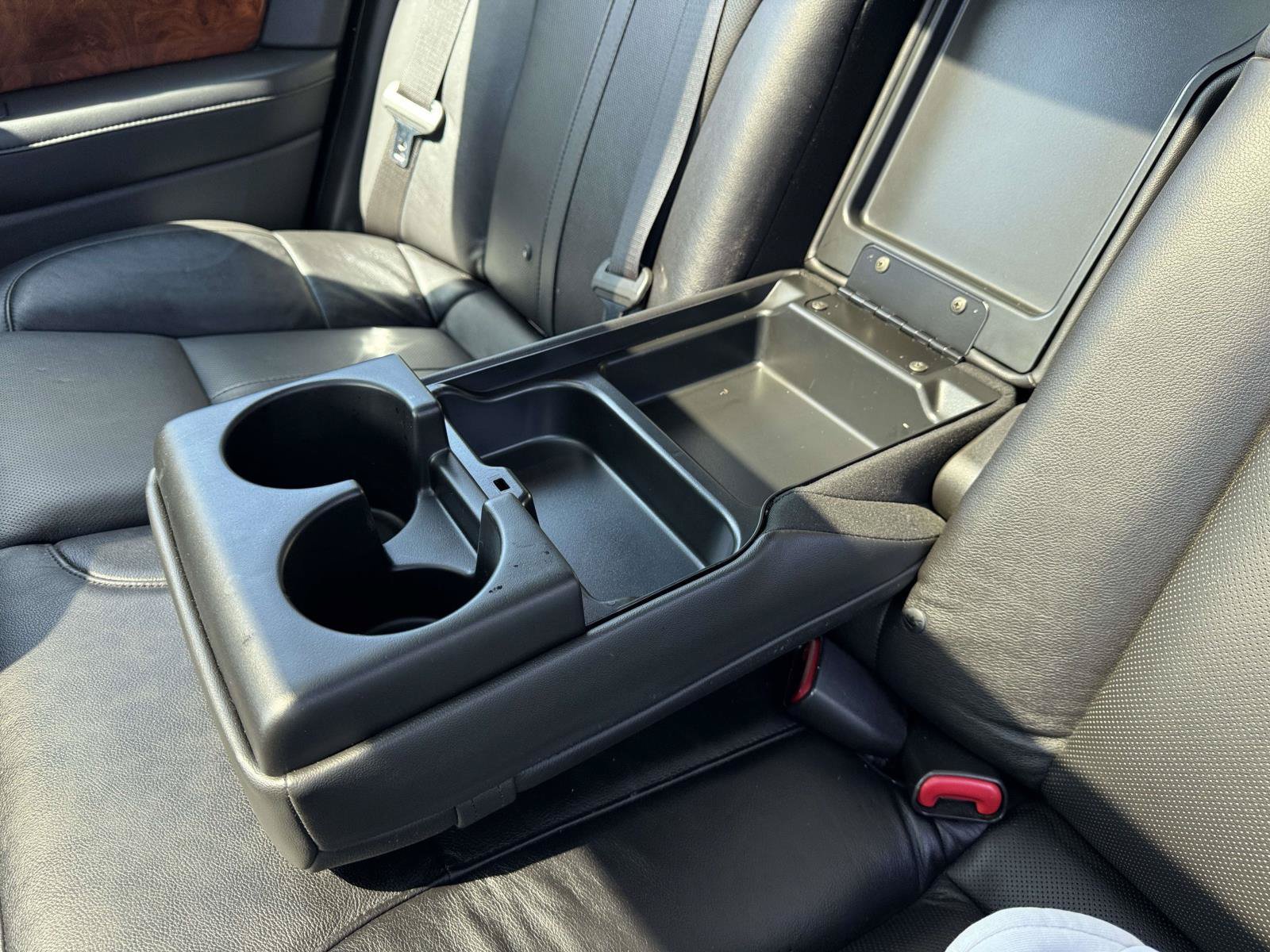 Used 2015 Lincoln MKS AWD w/ Equipment Group 101A image 10