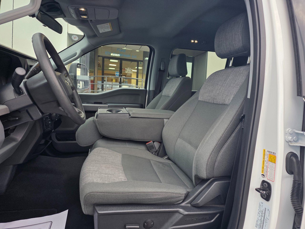 Used 2025 Ford F350 XLT image 21