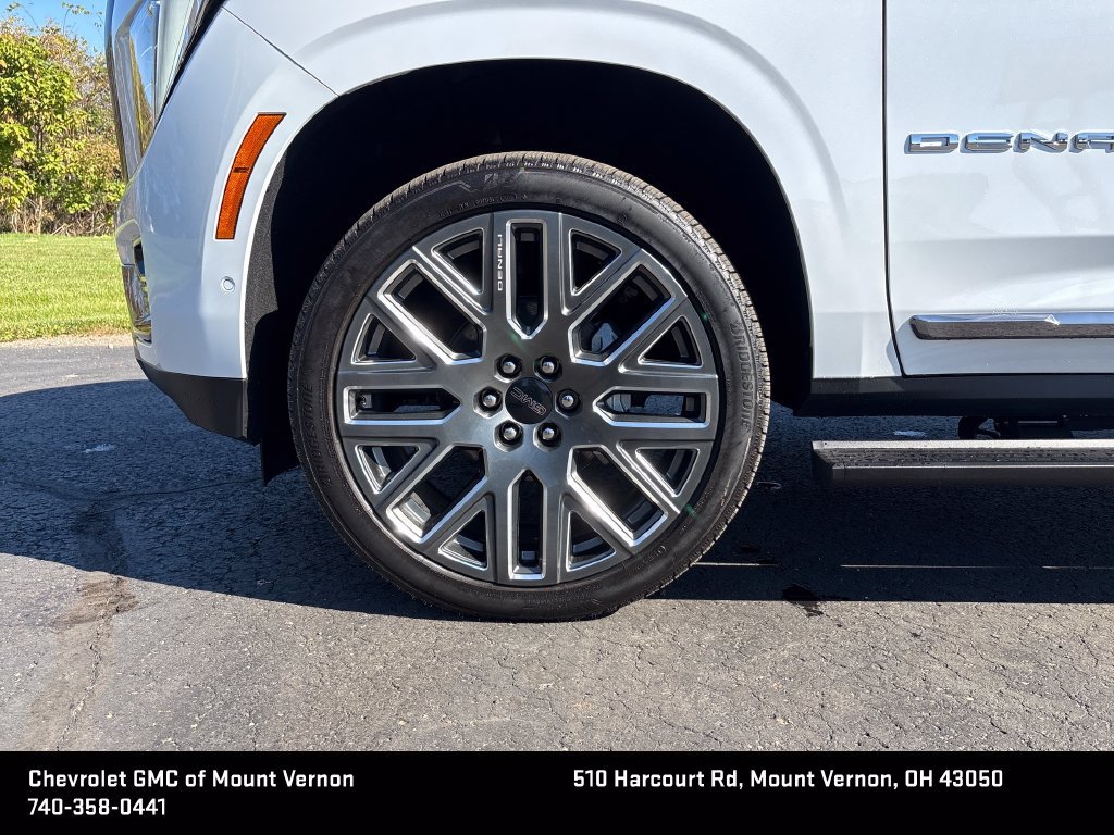 New 2026 GMC Yukon Denali Ultimate AWD/4WD image 24
