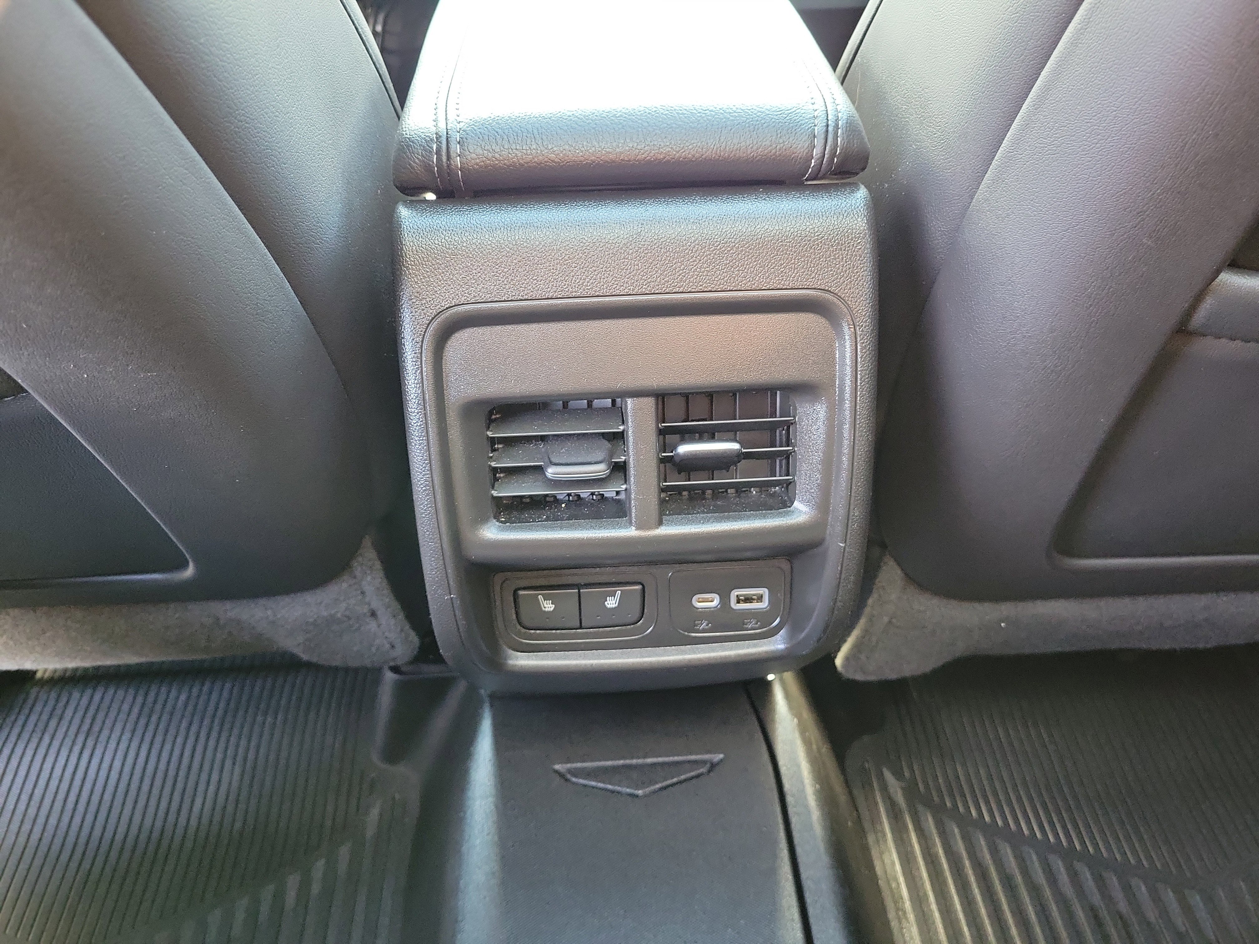 Used 2023 Cadillac XT4 Premium Luxury image 13