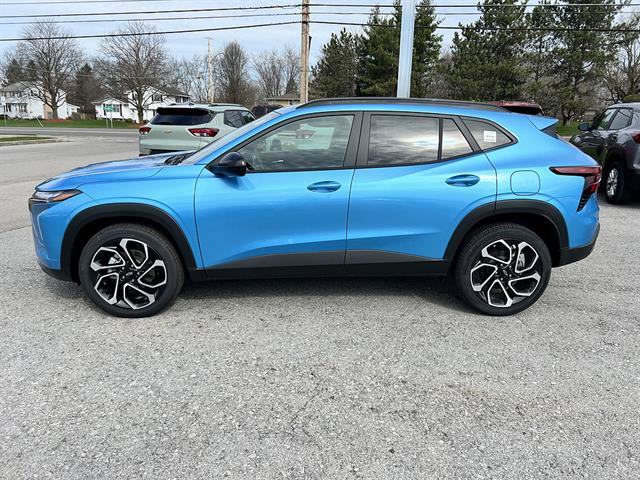 New 2026 Chevrolet Trax RS w/ Sunroof Package FWD image 2