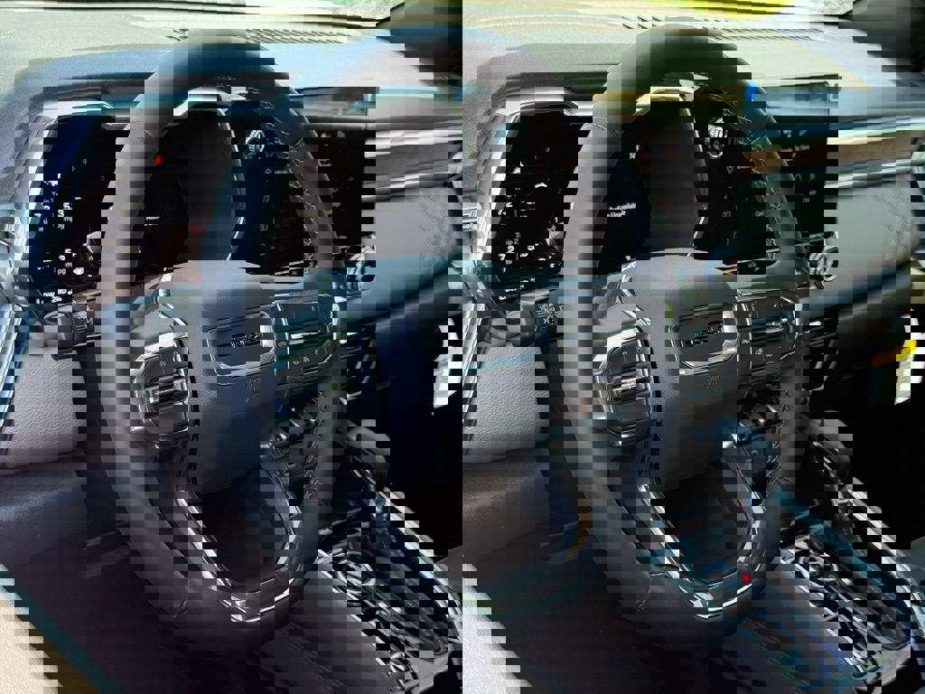 New 2026 GMC Canyon Denali image 15