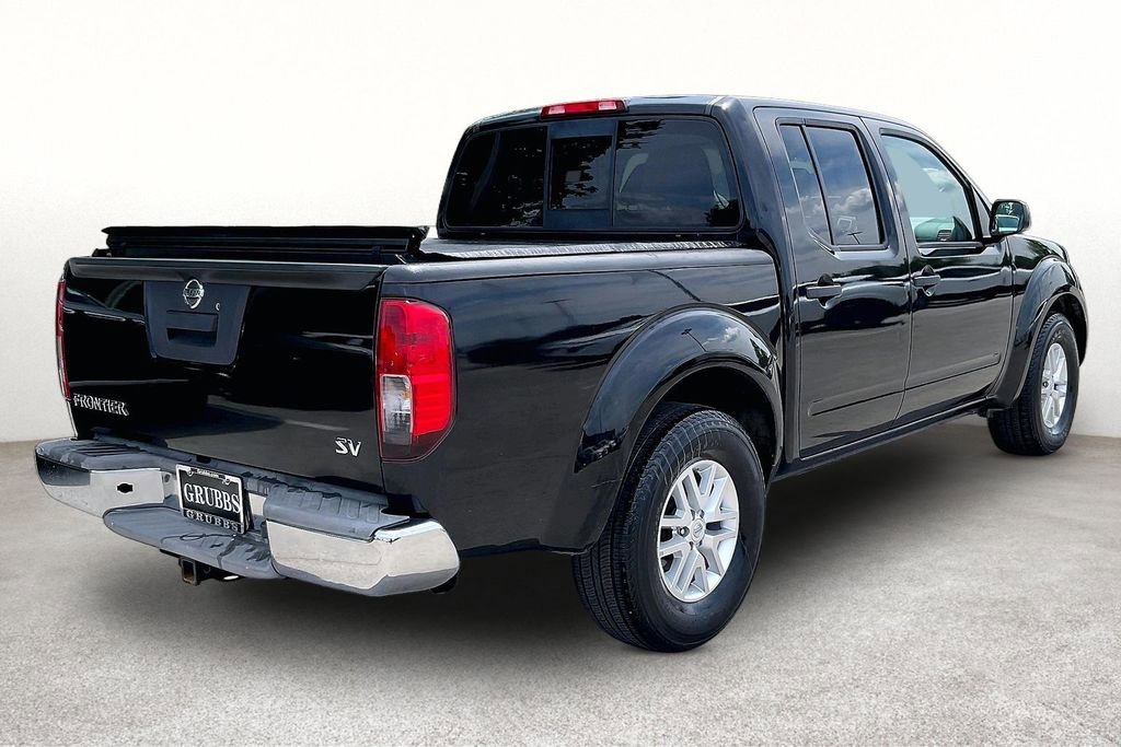Used 2016 Nissan Frontier SV RWD image 2