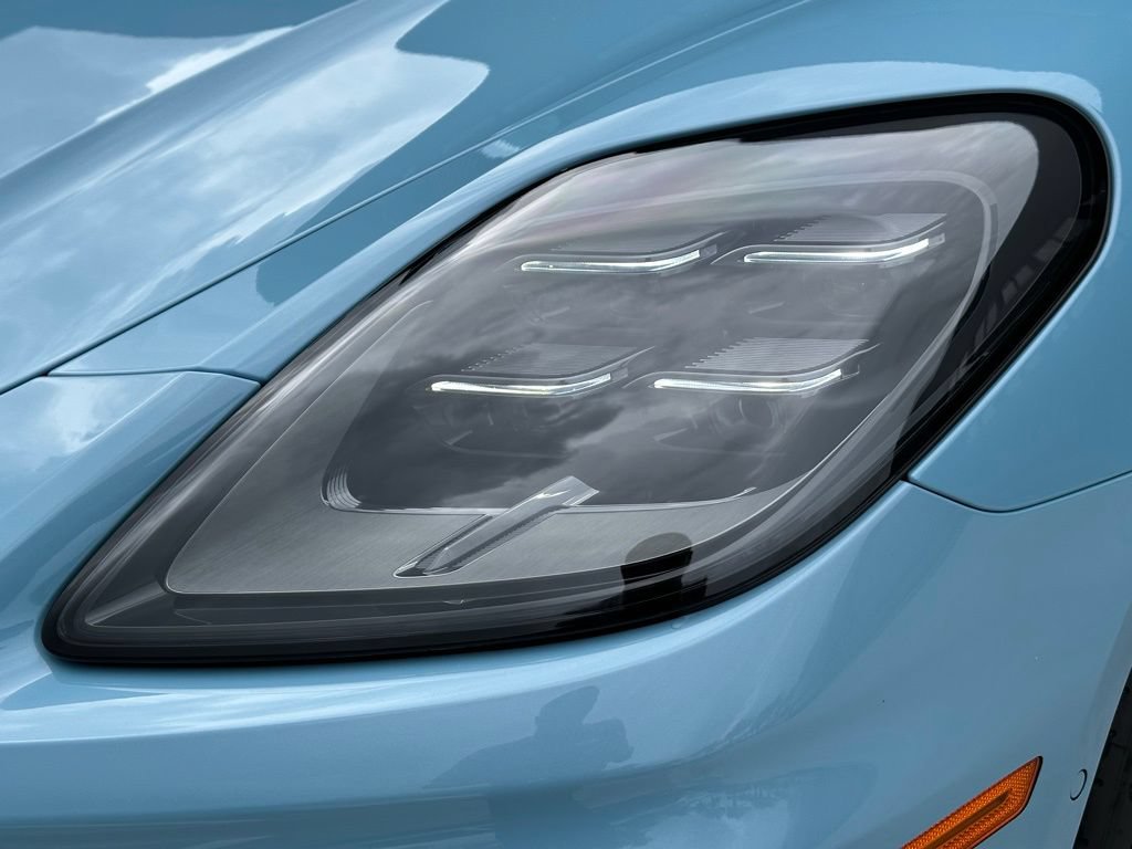 Used 2026 Porsche Panamera 4 E-Hybrid AWD/4WD image 13