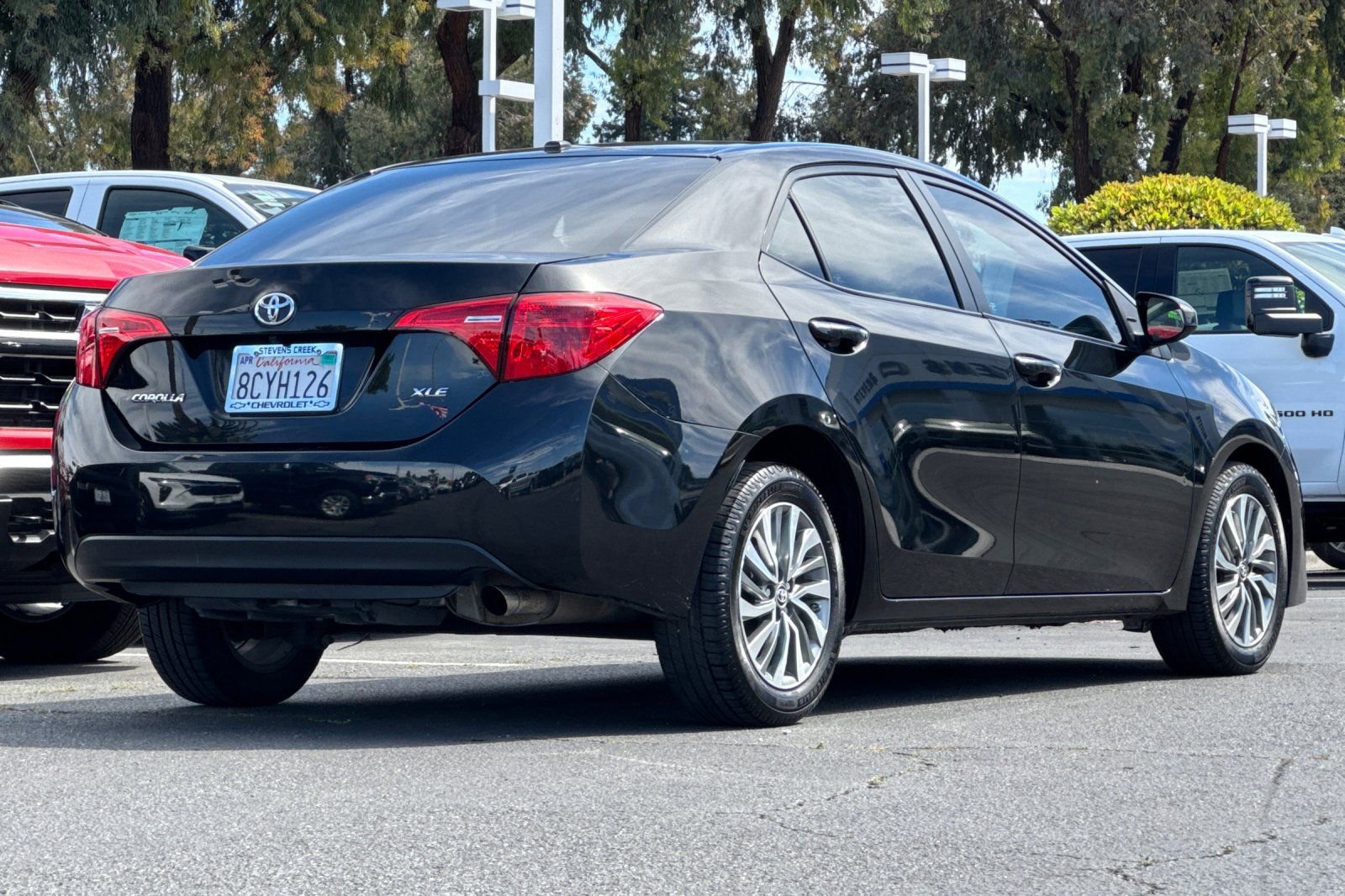 Used 2018 Toyota Corolla XLE image 5