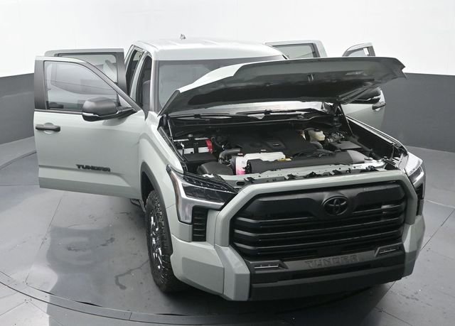 Used 2025 Toyota Tundra SR5 w/ SR5 Convenience Package RWD image 34
