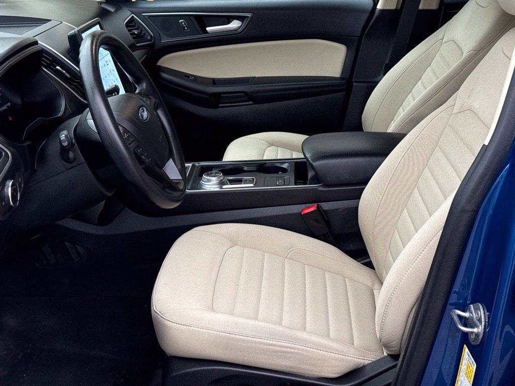 Used 2024 Ford Edge SE AWD/4WD image 2