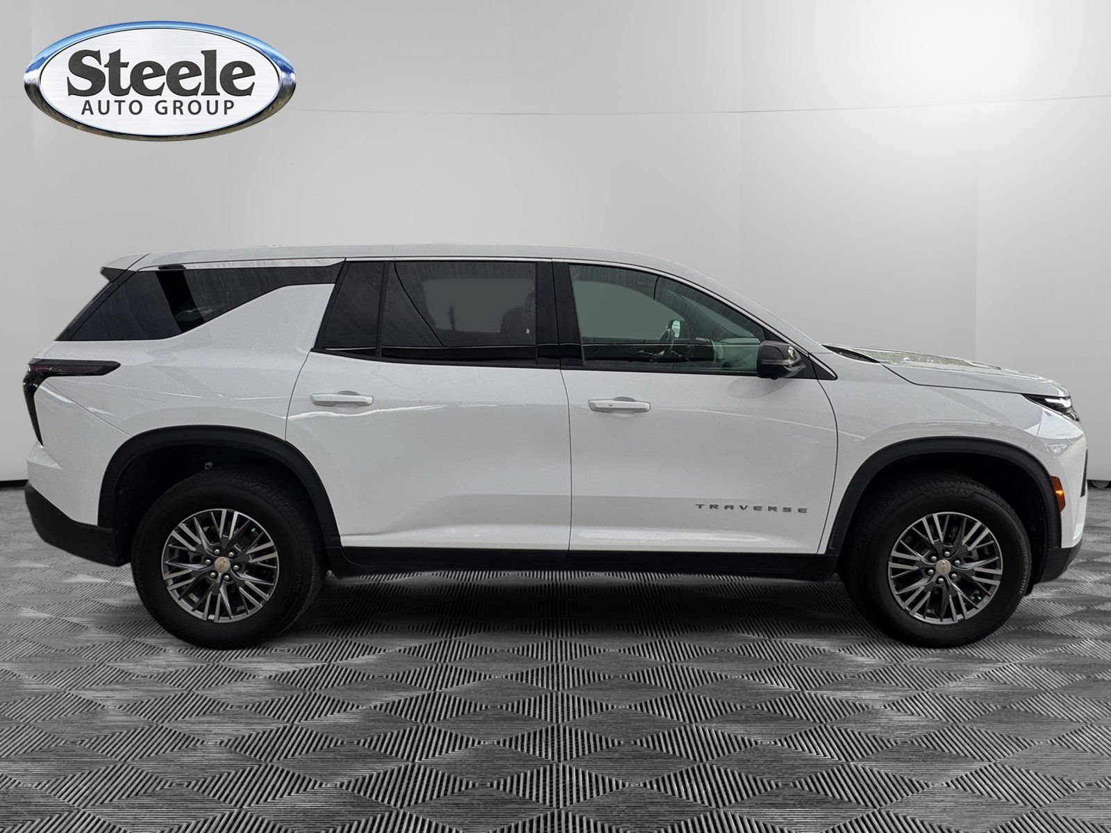Certified 2024 Chevrolet Traverse LS FWD image 6