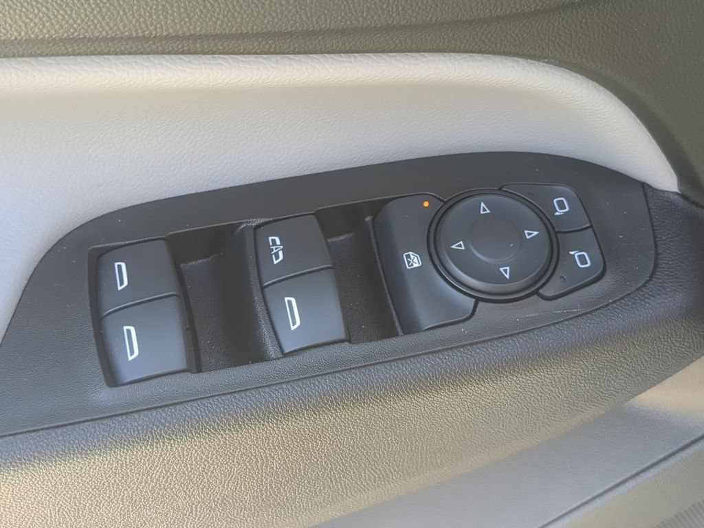 Used 2024 Chevrolet Equinox LS FWD image 15
