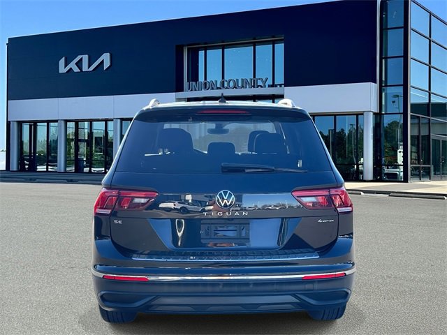 Used 2022 Volkswagen Tiguan SE image 9