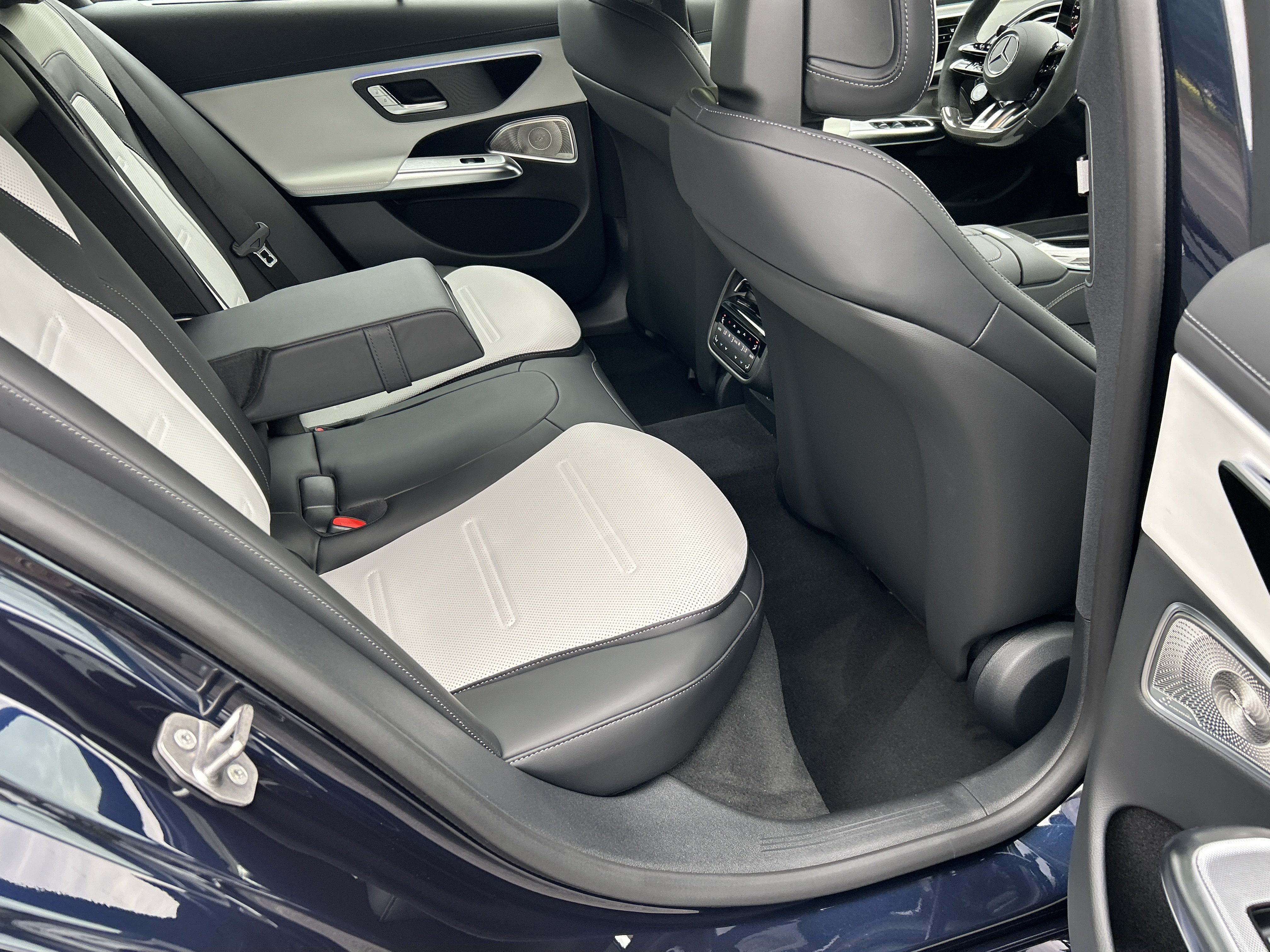 New 2027 Mercedes-Benz E 53 AMG e 4MATIC Sedan image 40