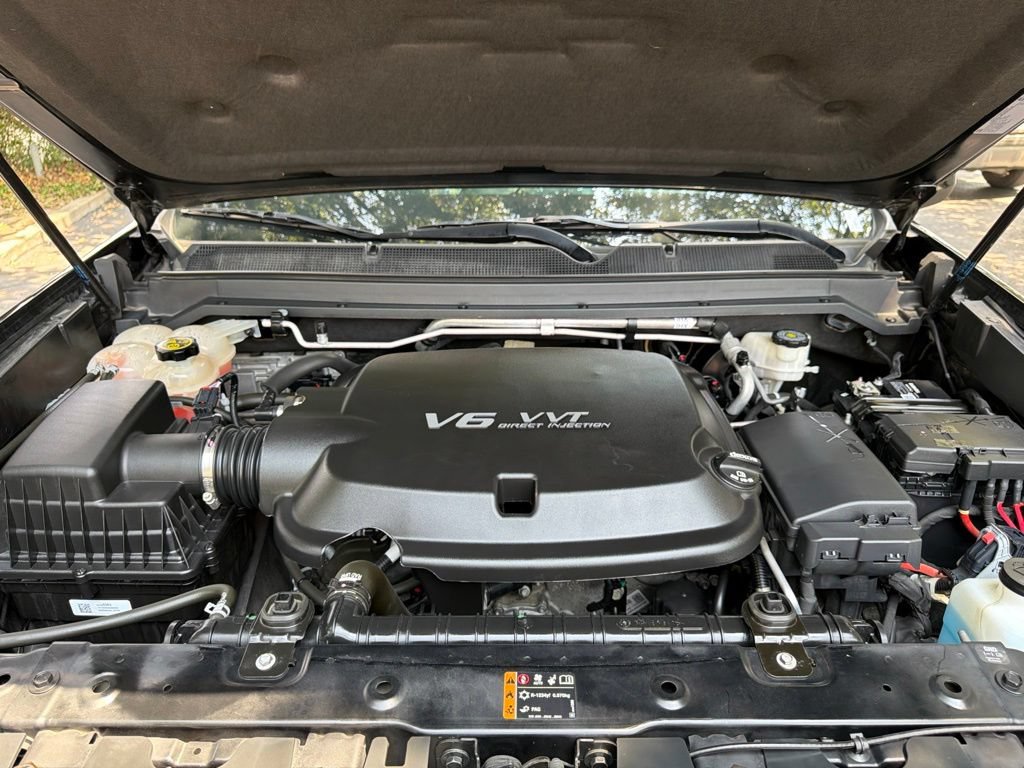 Used 2020 Chevrolet Colorado Z71 w/ Z71 Midnight Edition AWD/4WD image 23