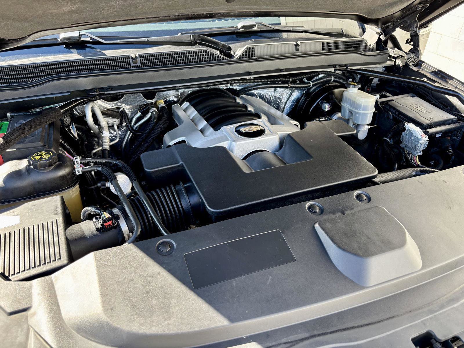 Used 2015 Cadillac Escalade ESV Premium image 17