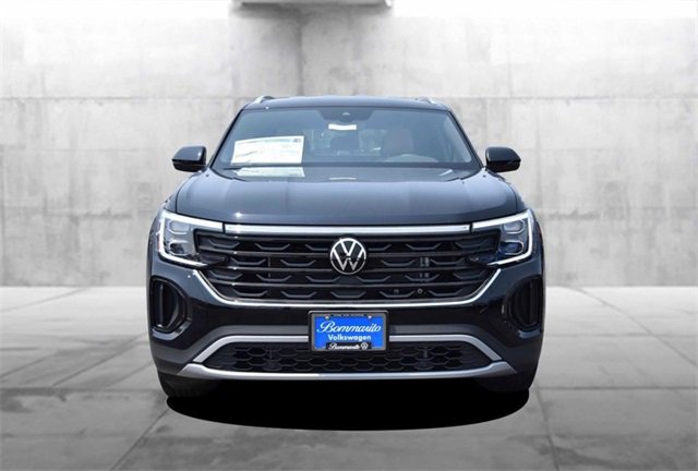 New 2025 Volkswagen Atlas Cross Sport SE image 4