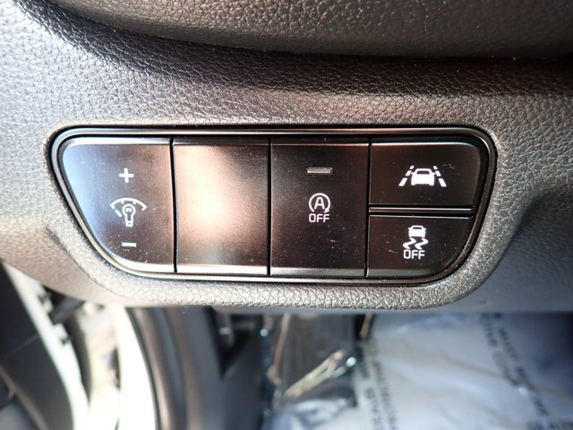 Used 2021 Kia Seltos SX w/ SX Sunroof Package AWD/4WD image 17