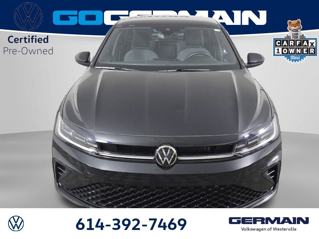 Certified 2025 Volkswagen Jetta Sport image 3