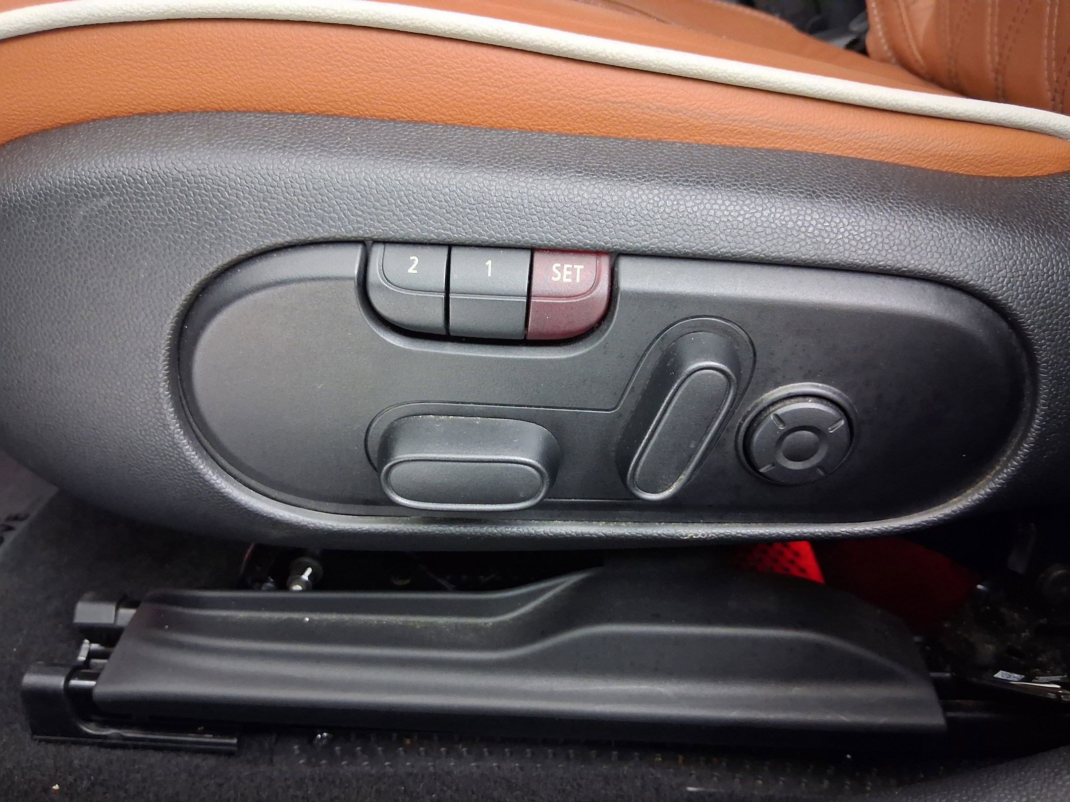 Certified 2024 MINI Cooper Clubman S image 13