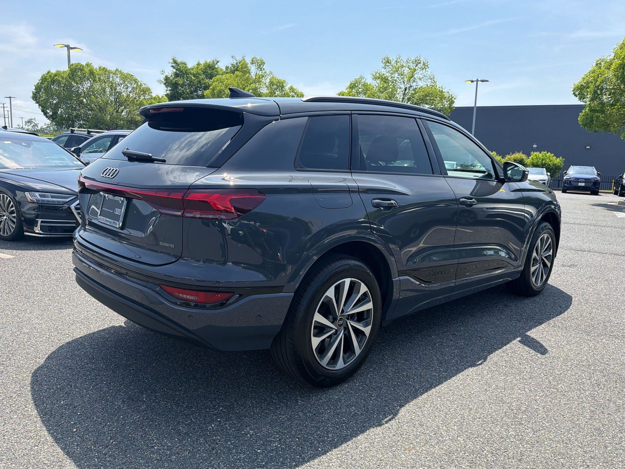 Used 2025 Audi Q6 e-tron Premium w/ Convenience Package AWD/4WD image 8