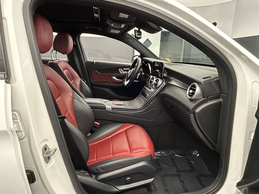 Used 2022 Mercedes-Benz GLC 300 4MATIC Coupe image 53