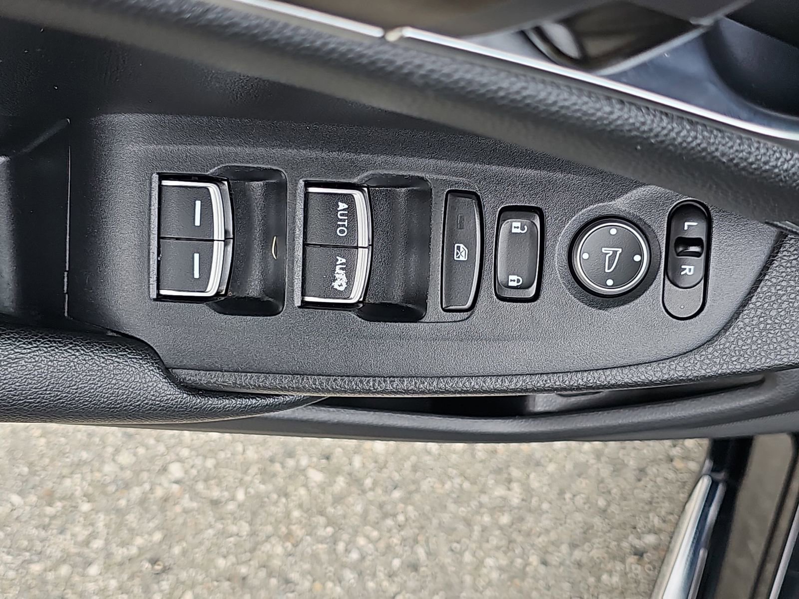Used 2019 Honda Accord Touring image 26