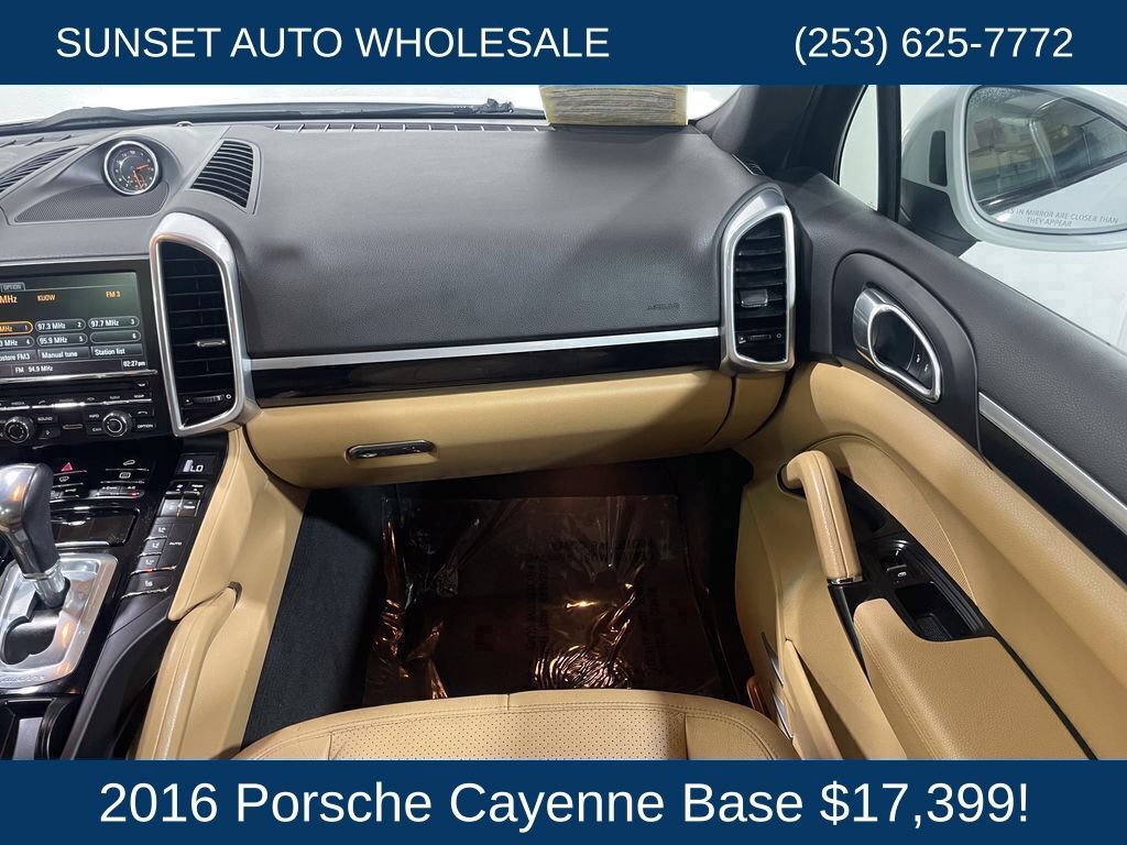 Used 2016 Porsche Cayenne AWD/4WD image 25