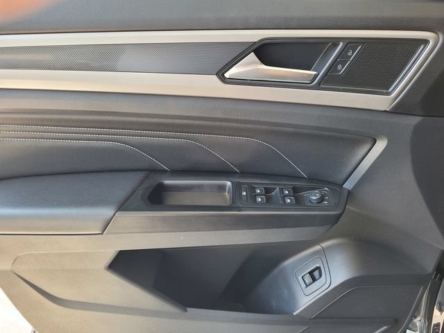 Used 2020 Volkswagen Atlas Cross Sport SEL AWD/4WD image 18