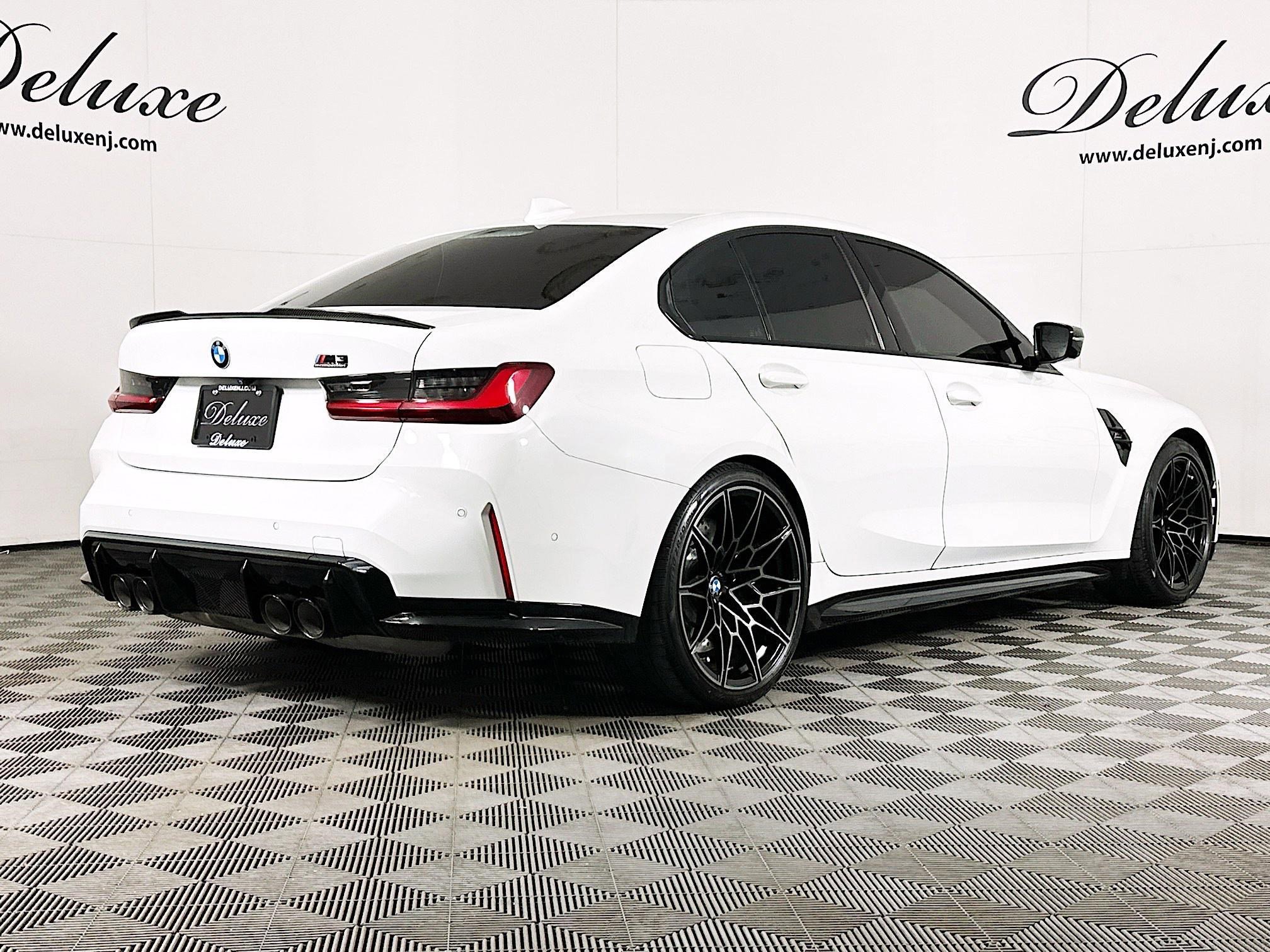 Used 2022 BMW M3 Competition w/ M Carbon Exterior Package image 6