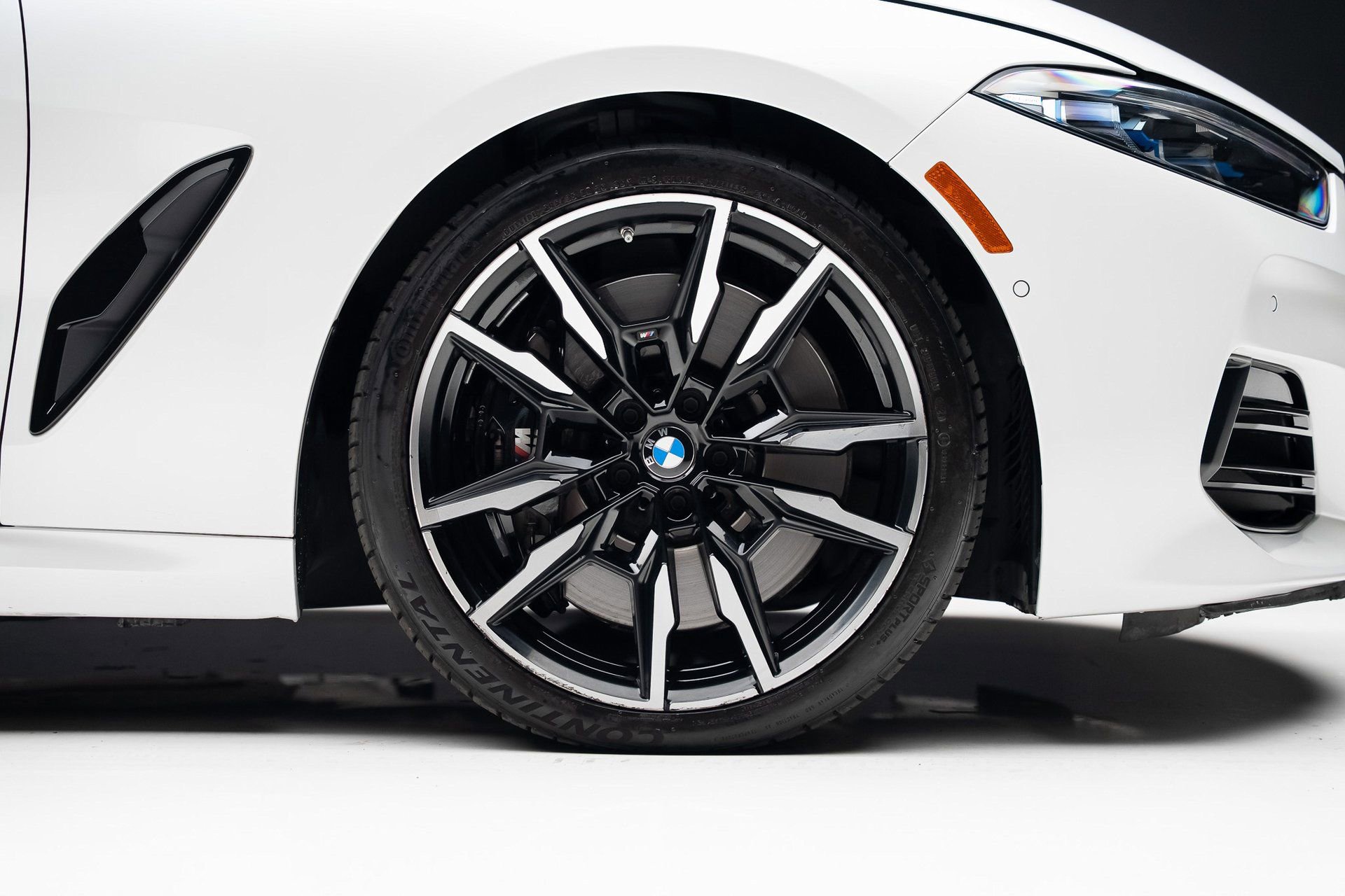 Used 2023 BMW M850i xDrive Coupe w/ M Sport Professional Package image 41