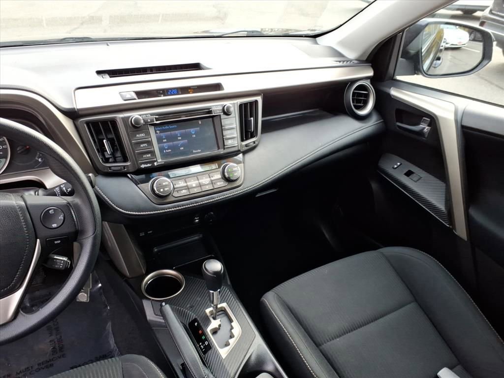Used 2015 Toyota RAV4 XLE image 12