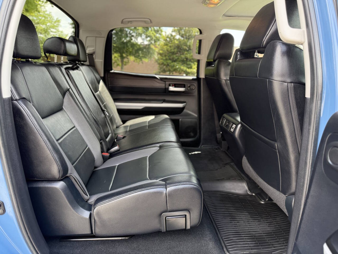 Used 2018 Toyota Tundra Limited w/ Limited Premium Package AWD/4WD image 16