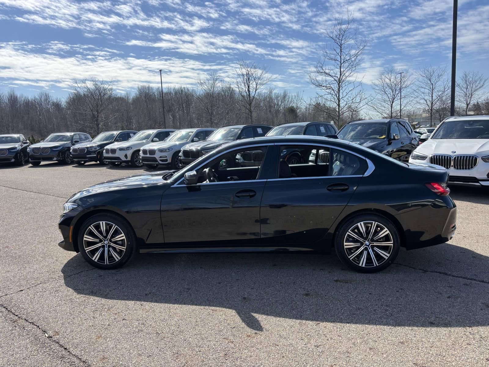 New 2026 BMW 330i xDrive Sedan w/ Premium Package AWD/4WD image 4